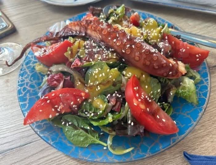 Ensalada de pulpo y mango